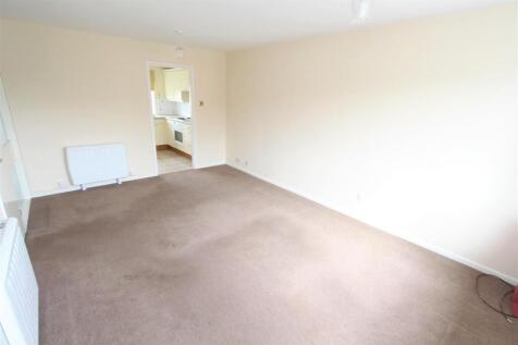 IMG_2396 - Living room 2.jpg