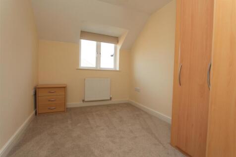 IMG_7812 - second bedroom 1.jpg