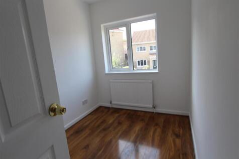 3rd Bedroom 1.JPG