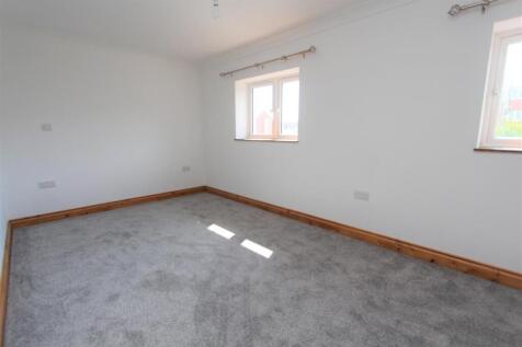 IMG_7710 - Bedroom - USE.jpg