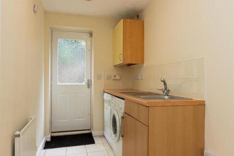 29 Bullrushes Close-2.jpg