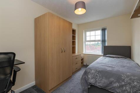29 Bullrushes Close-8.jpg
