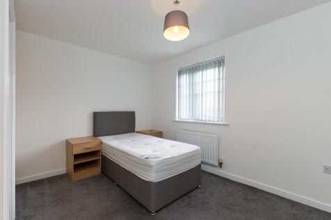 8 Waterlilly Close.jpg