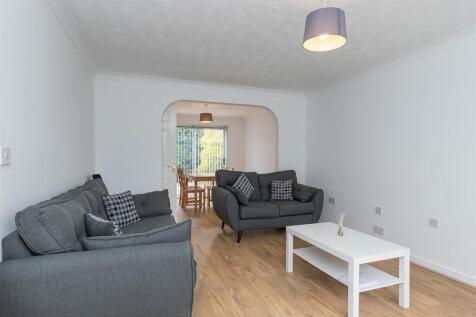 5 Watermeet Grove-13.jpg