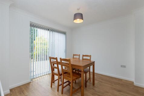 5 Watermeet Grove-12.jpg