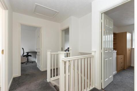 5 Watermeet Grove-6.jpg