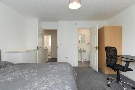 5 Watermeet Grove-2.jpg
