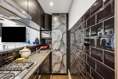 F2, 44 ONGAR ROAD, S