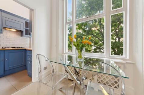 Flat 2, 41 Kempsford