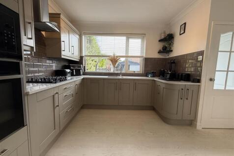 Photo 29-10-2025, 11 55 36.jpg