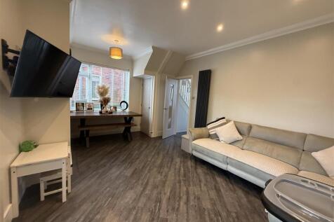 Photo 29-10-2025, 11 55 31.jpg