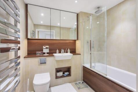 .bathroom photo 1
