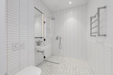 BATHROOM 2
