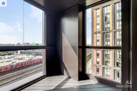 9_Balcony_5