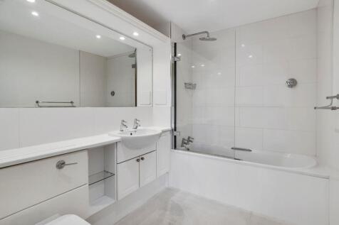 11_Master_Ensuite_7