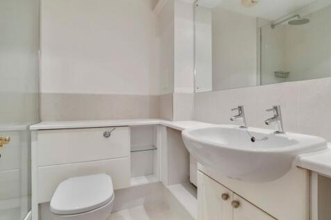 14_Bathroom_9