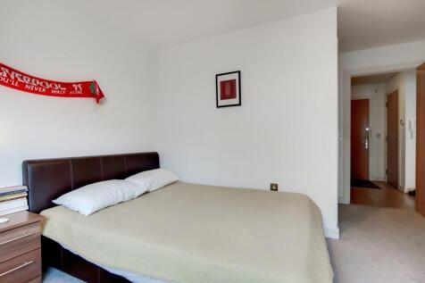 4_Master Bedroom-2