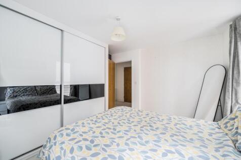 1359200-2-68da2c8...