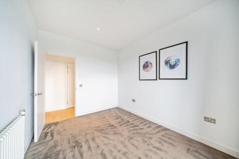 1300708-12-6835f1...