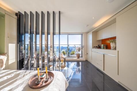 1374093-15-692416...