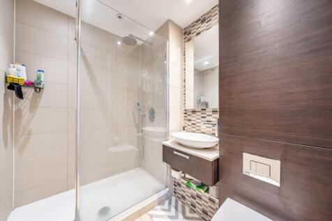 1389334-3-694038c...