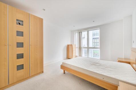 1394697-11-697265...