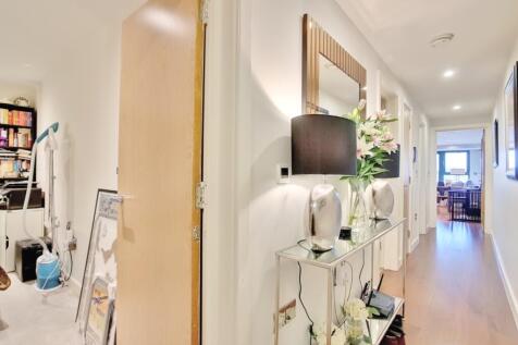 2_Hall_1