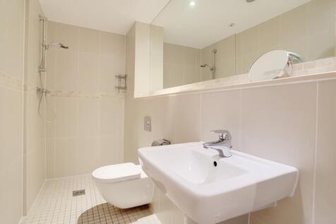12_Master_Ensuite_1