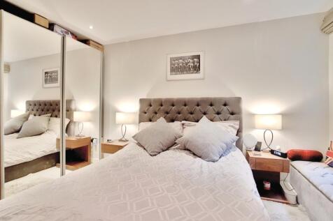 11_Master_Bedroom_2