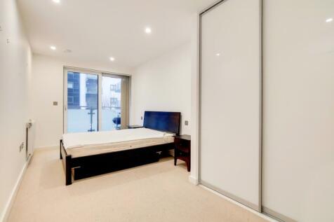 6_Main Bedroom-1