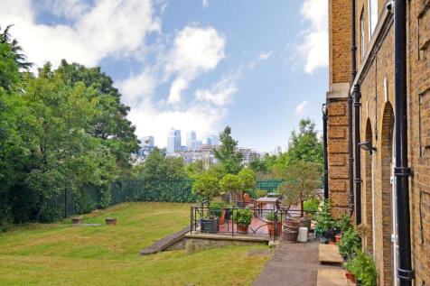 23 Woodlands Heig...