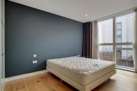 7_Master_Bedroom_4
