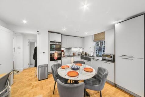 Garland Court 