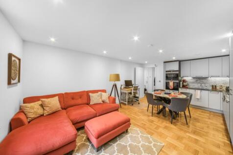 Garland Court 