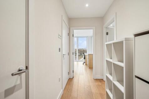 30 Ravilious Hous...