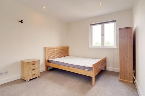 11_Master_Bedroom_2