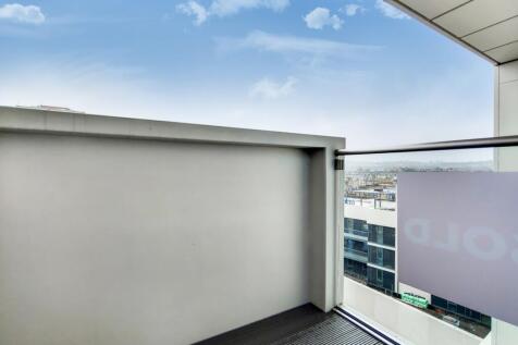 3_Balcony-3