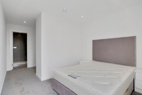 12_Master_Bedroom_6