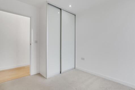 14_Bedroom_2_8
