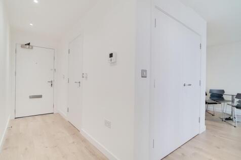 2_Hall_1