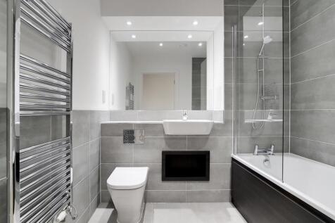 11_Bathroom_1