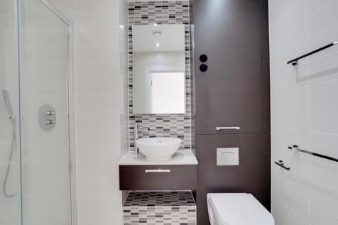 11_Master_Ensuite_1