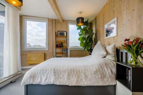 8537541-interior02