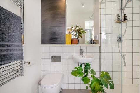8537541-interior10