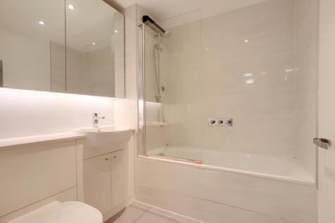 13_Bathroom_1