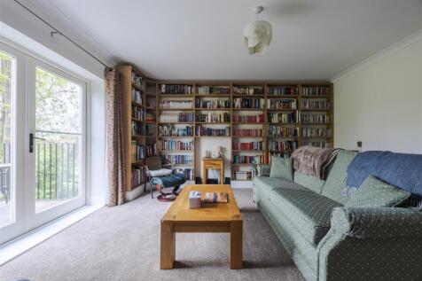 Annex Lounge / Library