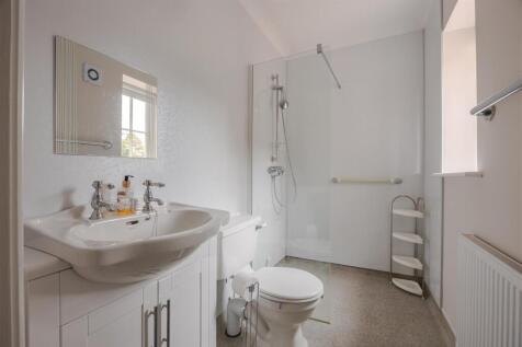 Annex shower room