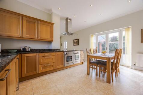 Kitchen diner