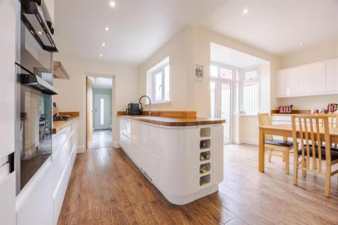 Kitchen diner