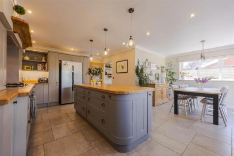 Kitchen diner